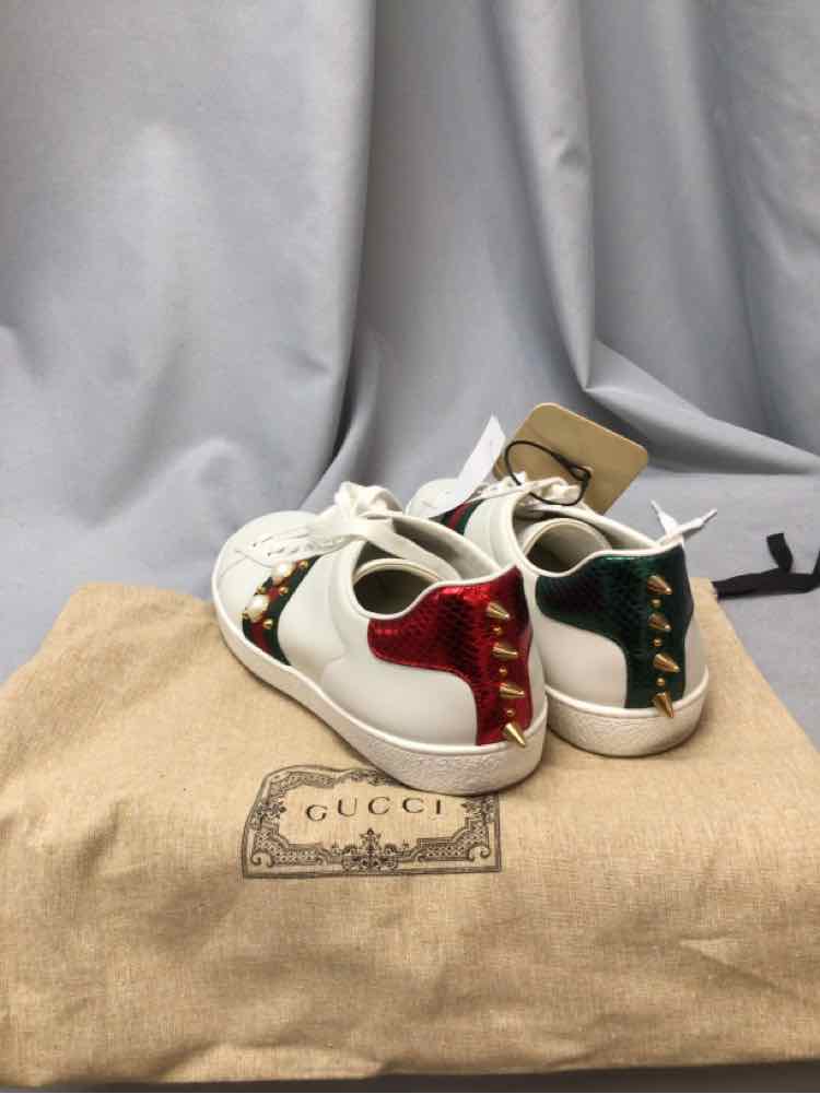 GUCCI SIZE 39 1/2 Ladies SHOES