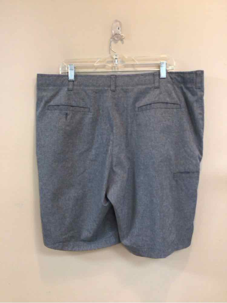 SIZE 42 PGA TOUR Men's SHORTS