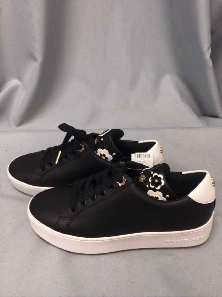 MICHAEL KORS SIZE 6 1/2 Ladies SHOES