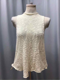 ONEILL SIZE MEDIUM Ladies TOP