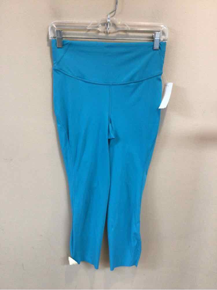 LULULEMON SIZE 8 Ladies EXERCISE