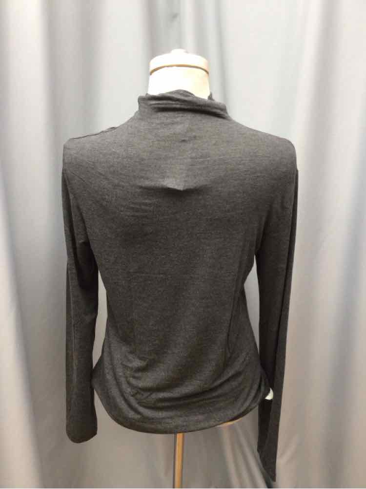 UNIQLO SIZE MEDIUM Ladies TOP