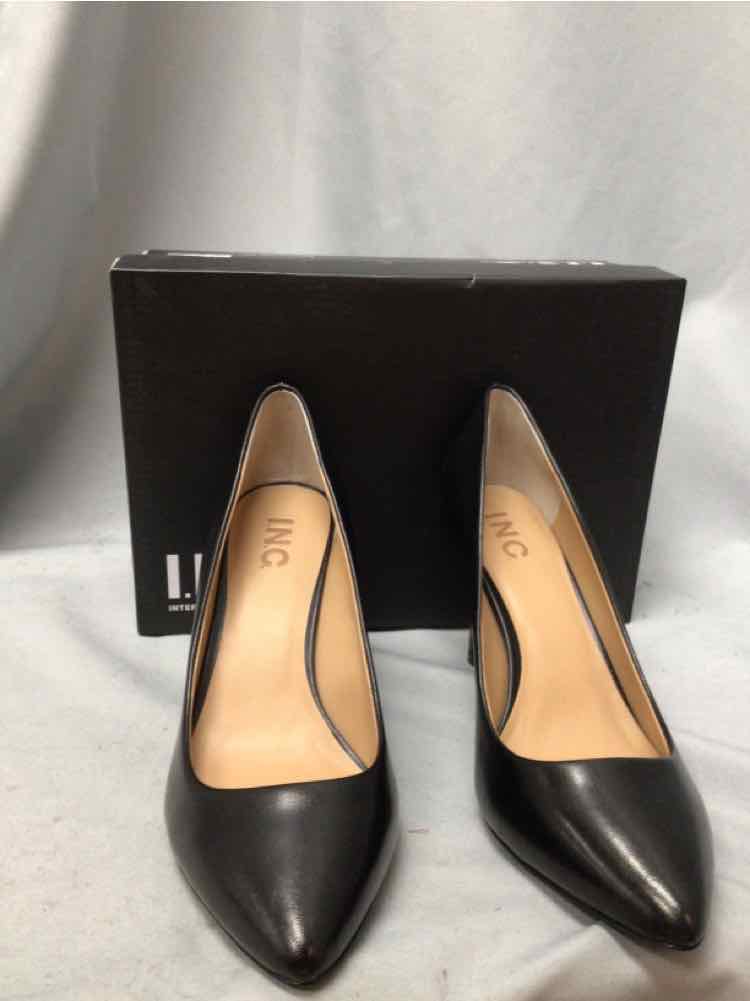 INC SIZE 9 1/2 Ladies SHOES