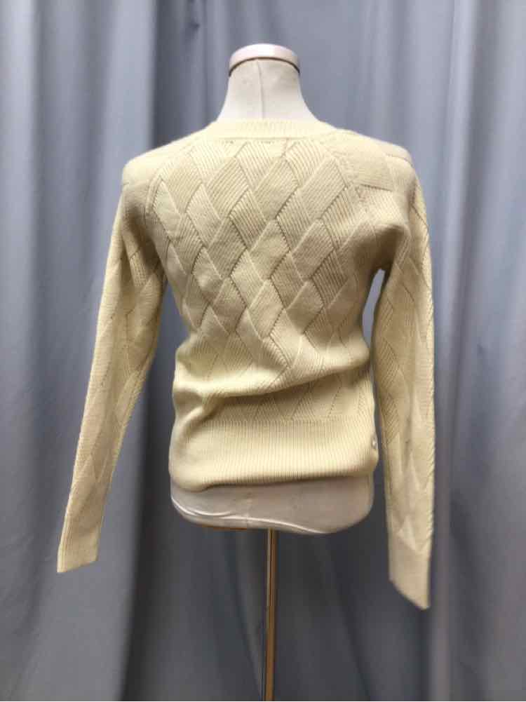 KENDALL & KYLIE SIZE MEDIUM Ladies TOP