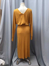 DAILY PRACTICE SIZE SMALL Ladies DRESS