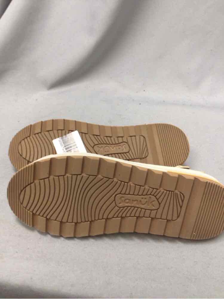 SANITA SIZE 7 Ladies SHOES