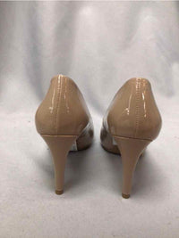 BANDOLINO SIZE 6 1/2 Ladies SHOES