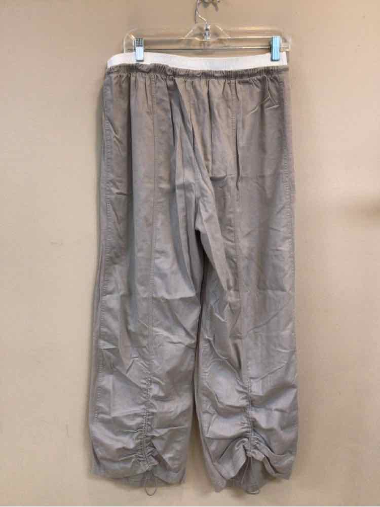 DAILY PRACTICE SIZE MEDIUM PET Ladies PANTS