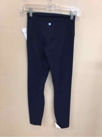 LULULEMON SIZE 4 Ladies EXERCISE