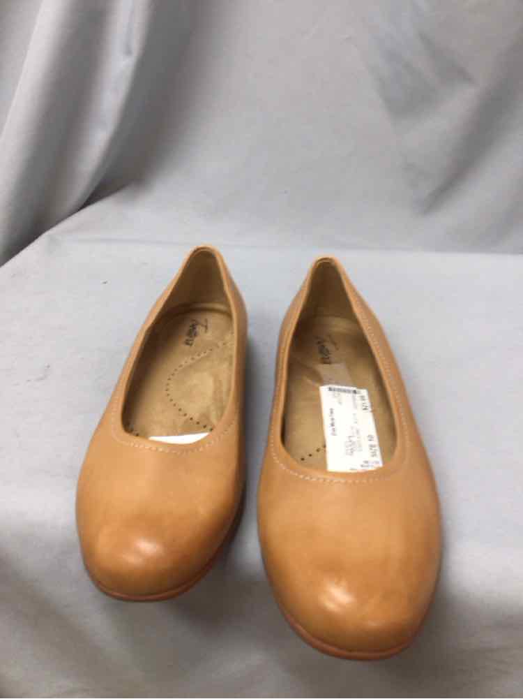 TROTTERS SIZE 10 Ladies SHOES