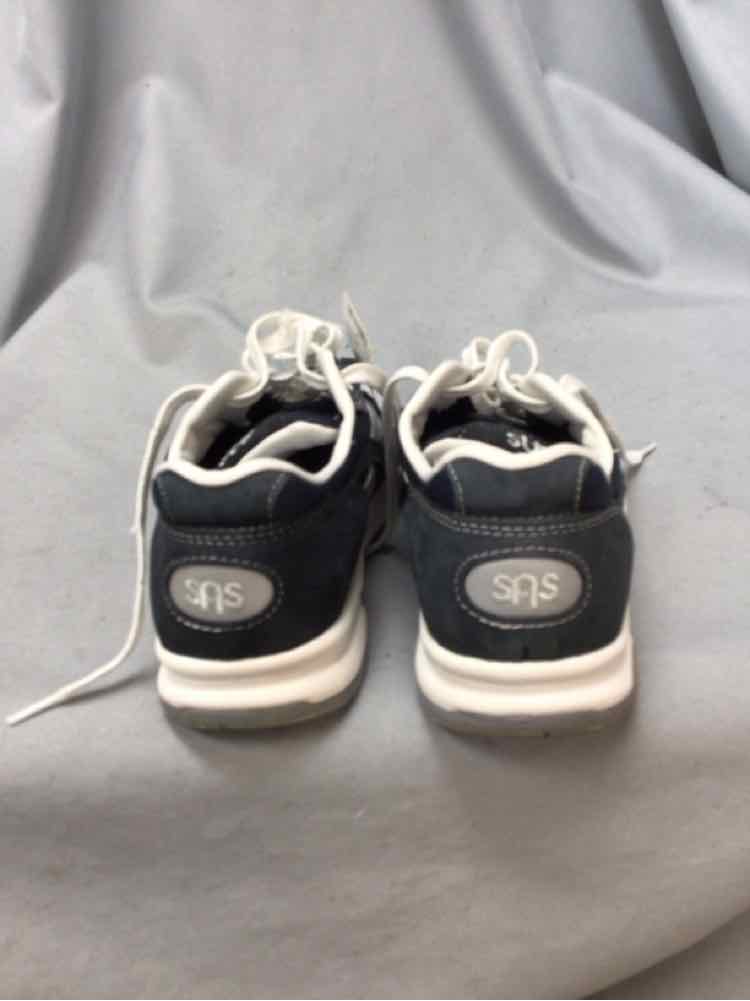 SAS SIZE 7 1/2 Ladies SHOES