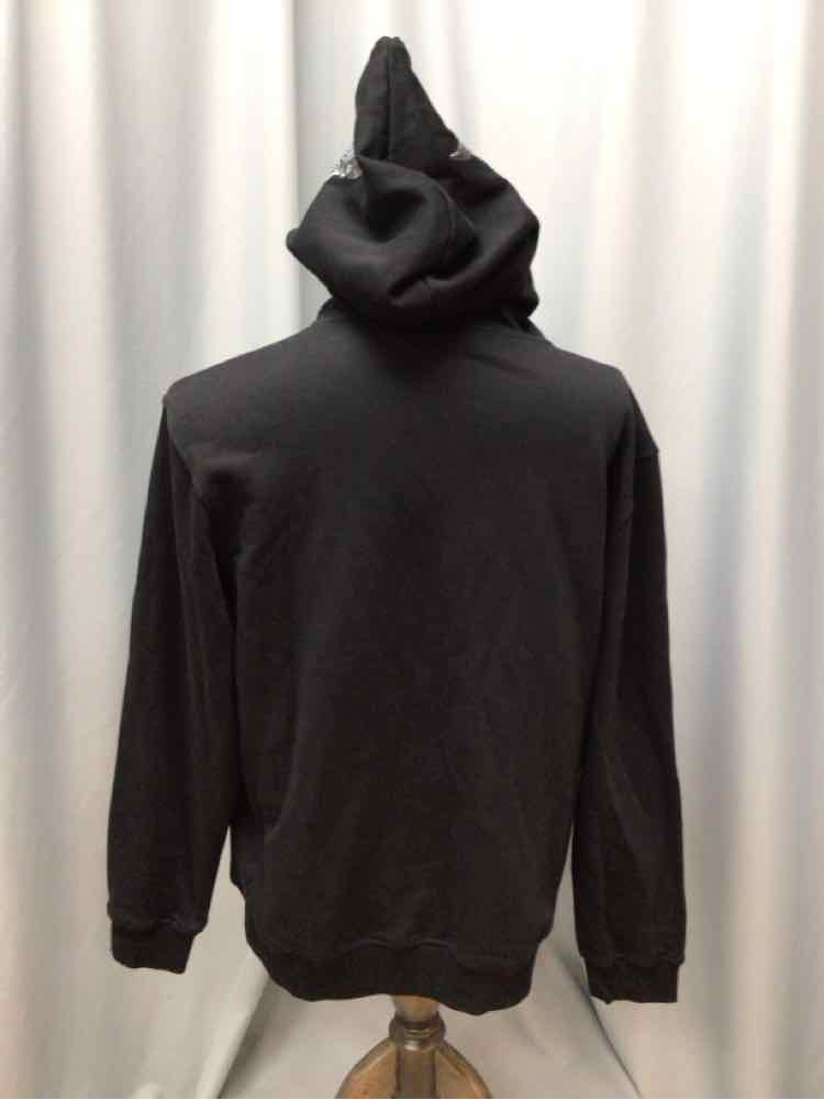SIZE LARGE TRENDSETTER STUDIOS Men's SHIRTS
