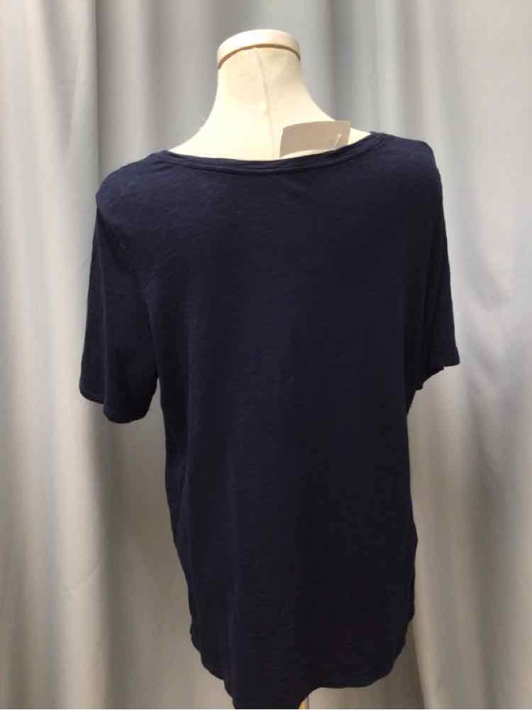 CHICOS SIZE LARGE Ladies TOP