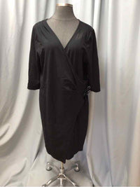 6TH LANE SIZE 24 Ladies DRESS
