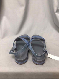 REACTION SIZE 9 1/2 Ladies SHOES