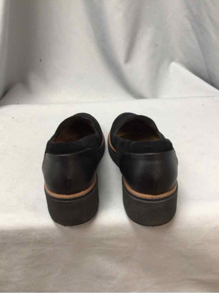 CLARKS SIZE 11 Ladies SHOES