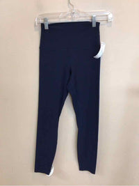 LULULEMON SIZE 4 Ladies EXERCISE