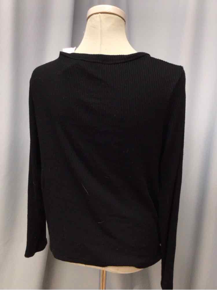 PERFECT WHITE TEE SIZE LARGE Ladies TOP