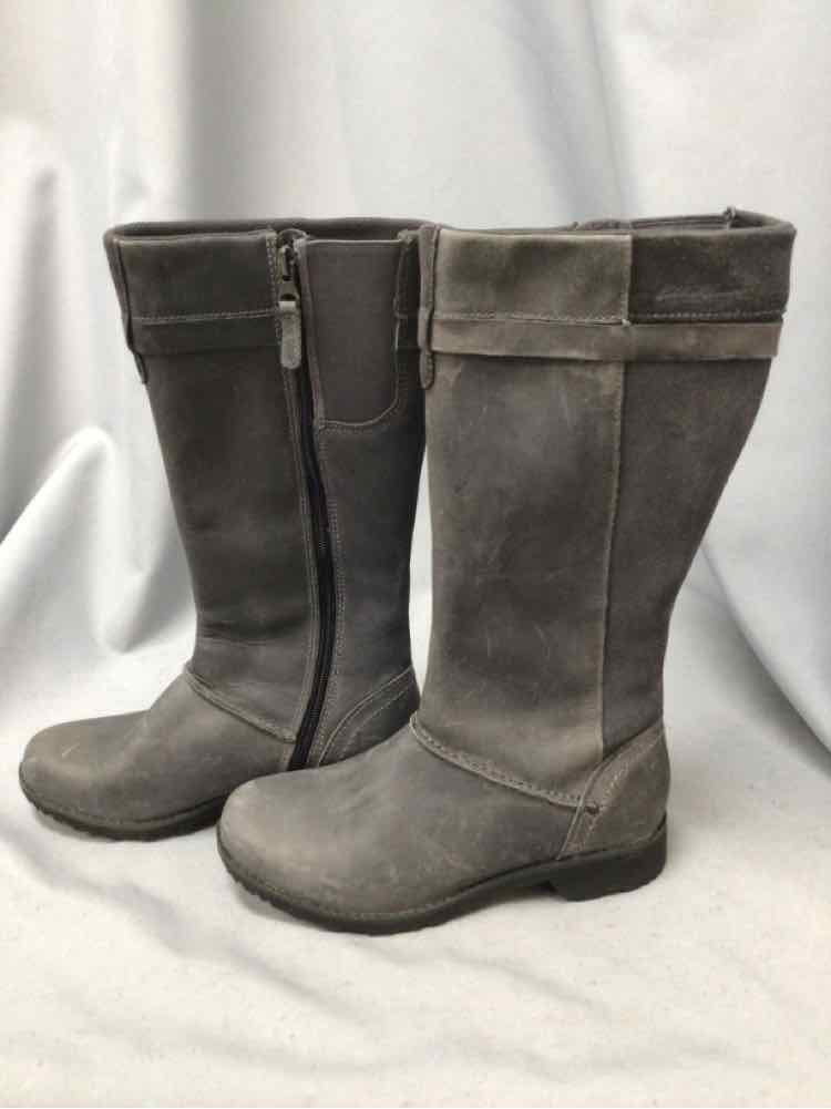 EDDIE BAUER SIZE 6 Ladies SHOES