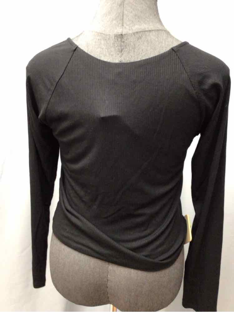 MOCO CLOTHING SIZE 1 X Ladies TOP