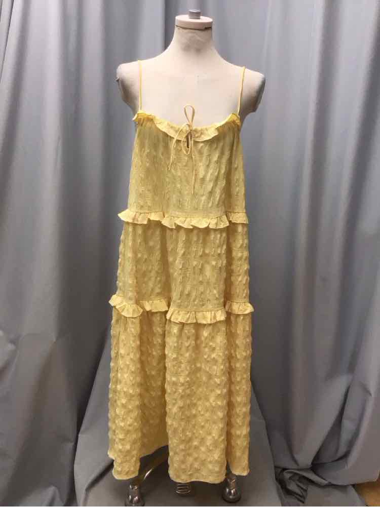 VERNACULAR SIZE MEDIUM Ladies DRESS