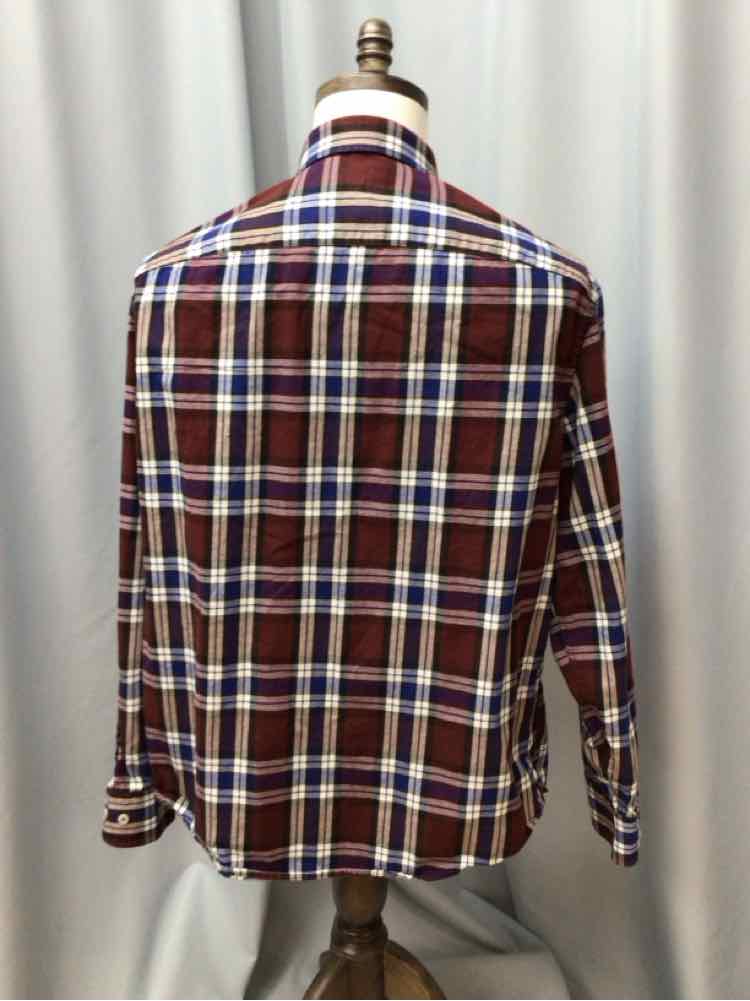 SIZE X LARGE UNTUCKIT Men's SHIRTS